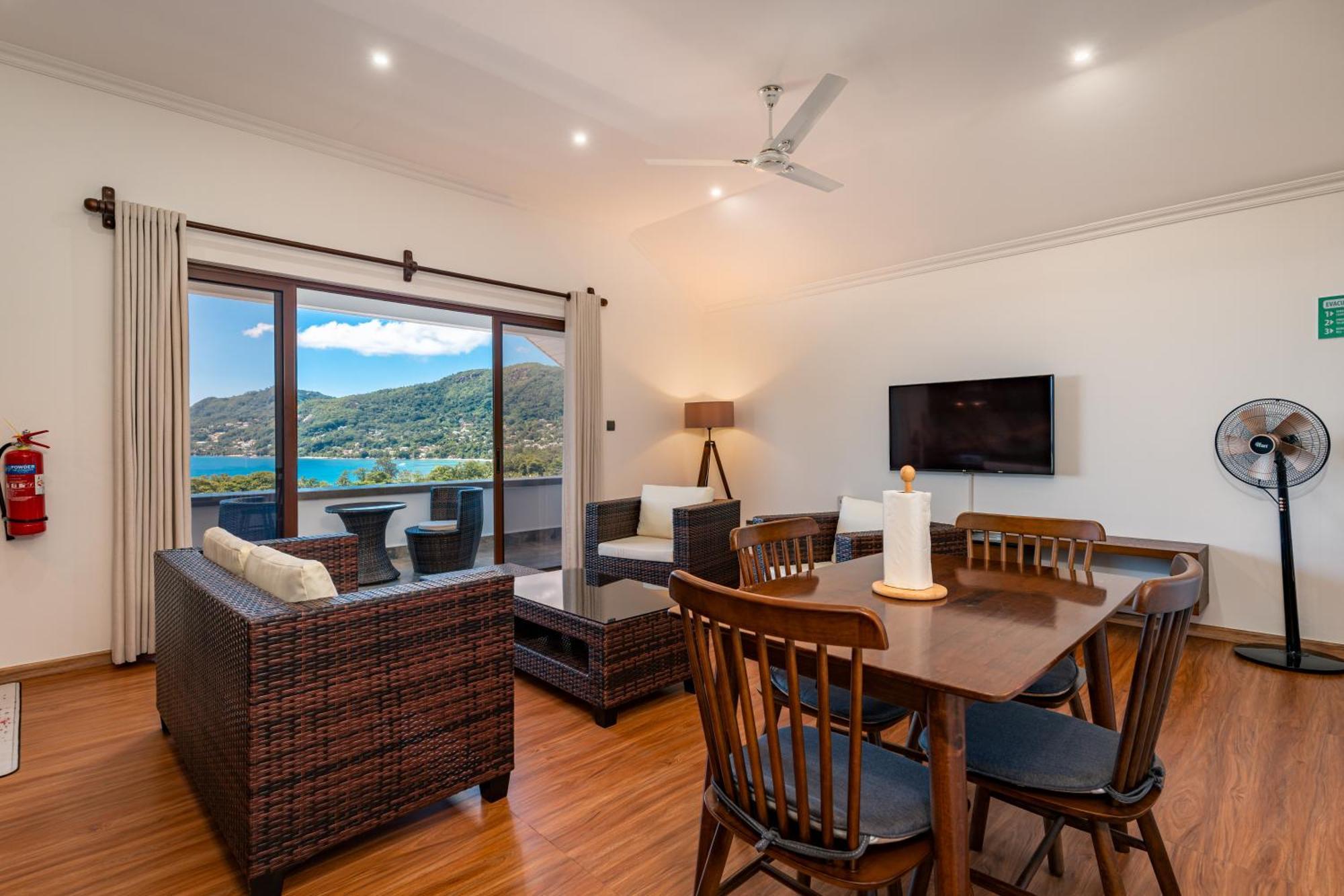 D'Offay Seaview Apartments Beau Vallon  Exteriör bild