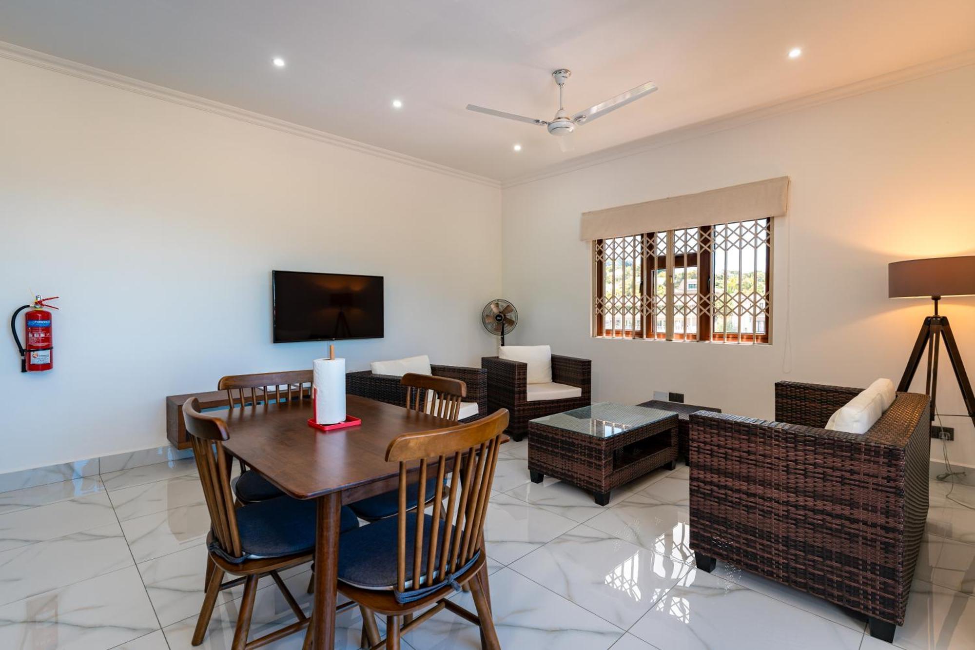D'Offay Seaview Apartments Beau Vallon  Exteriör bild