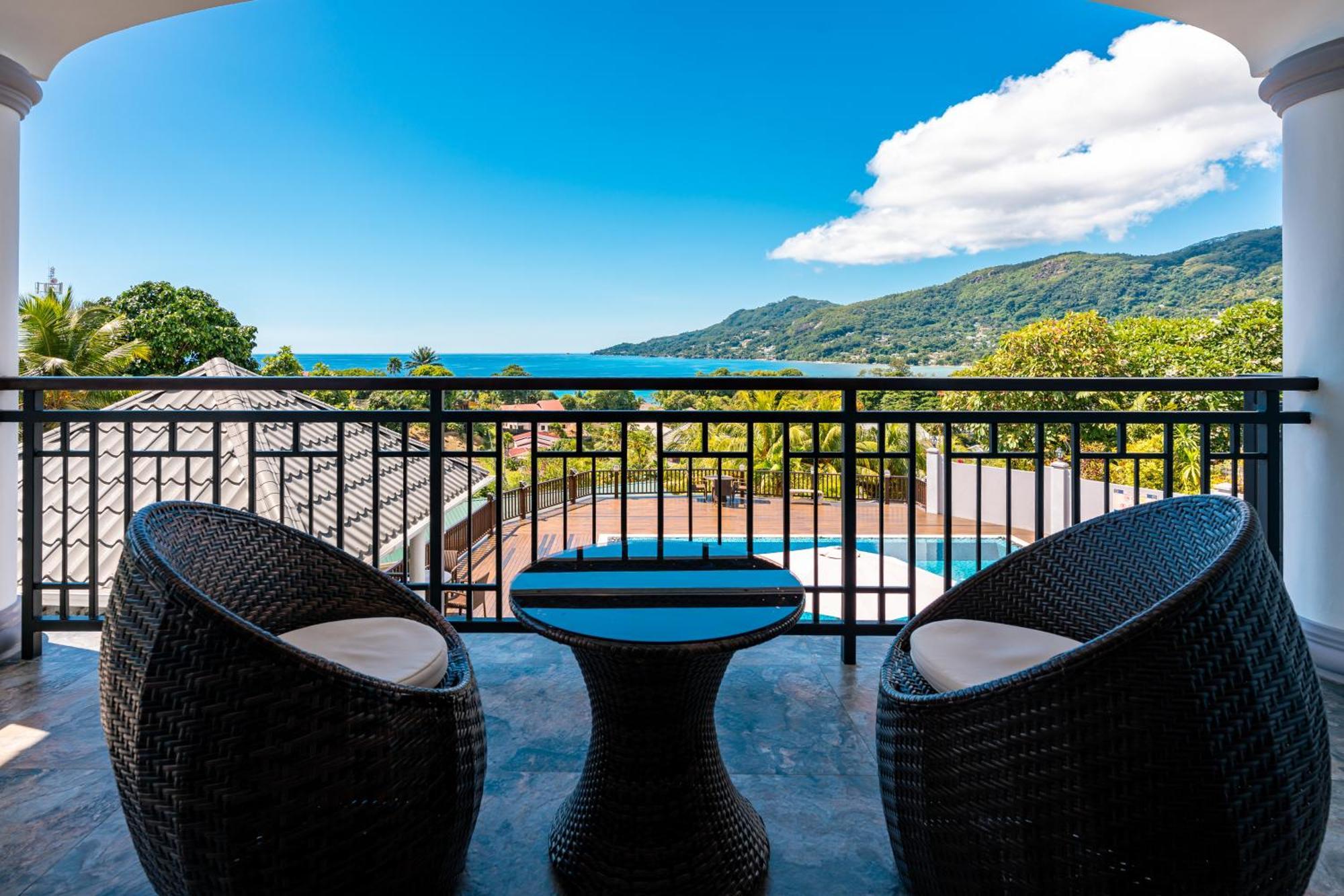 D'Offay Seaview Apartments Beau Vallon  Exteriör bild